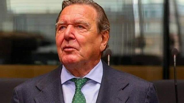 Γκέρχαρντ Σρέντερ