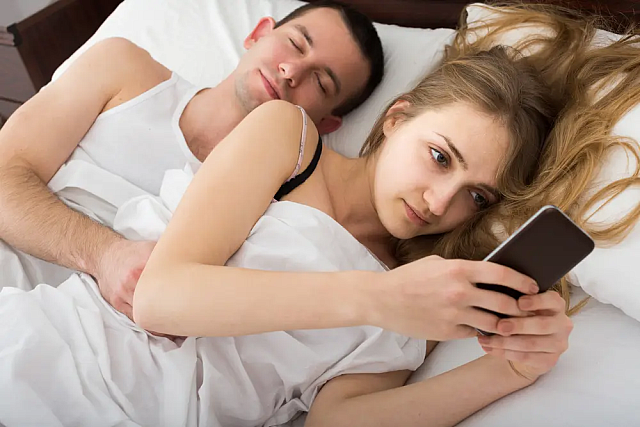 γυναίκα, απιστία