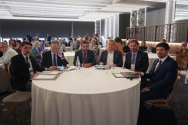 ΓΑΛΑΖΙΑ ΟΙΚΟΝΟΜΙΑ ΣΥΝΕΔΡΙΟ