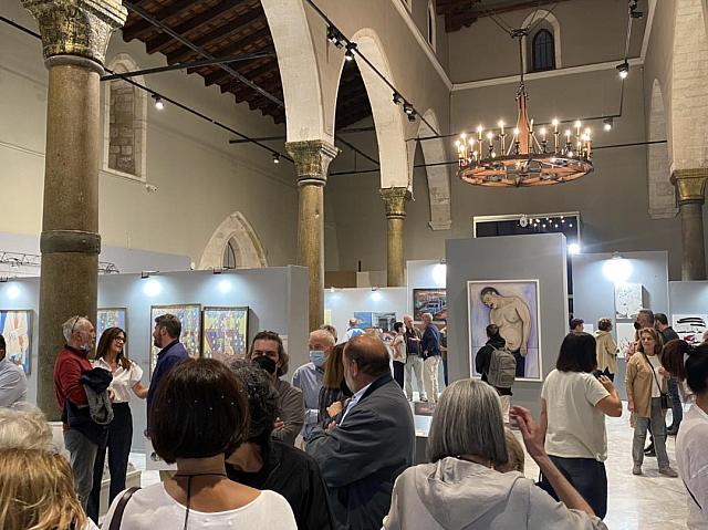 εγκανια εκθεσης