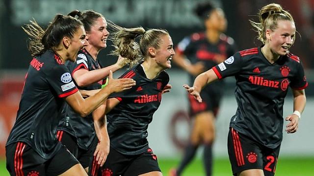 ΓΥΝΑΙΚΕΙΟ ΠΟΔΟΣΦΑΙΡΟ