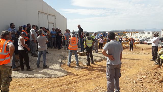 Αεροδρόμιο Καστελίου: Τρίωρη στάση εργασίας για τους εργατοτεχνίτες