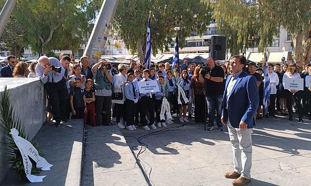 κατάθεση στεφάνων ηράκλειο