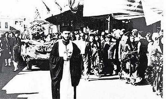 κηδεία καζαντζάκη