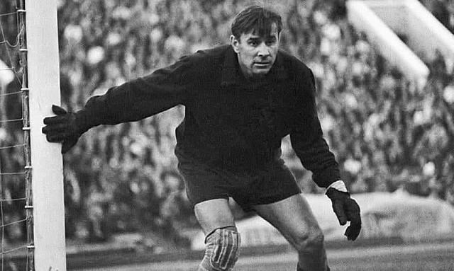 Ο θρυλικός τερματοφύλακας Λεβ Γιασίν