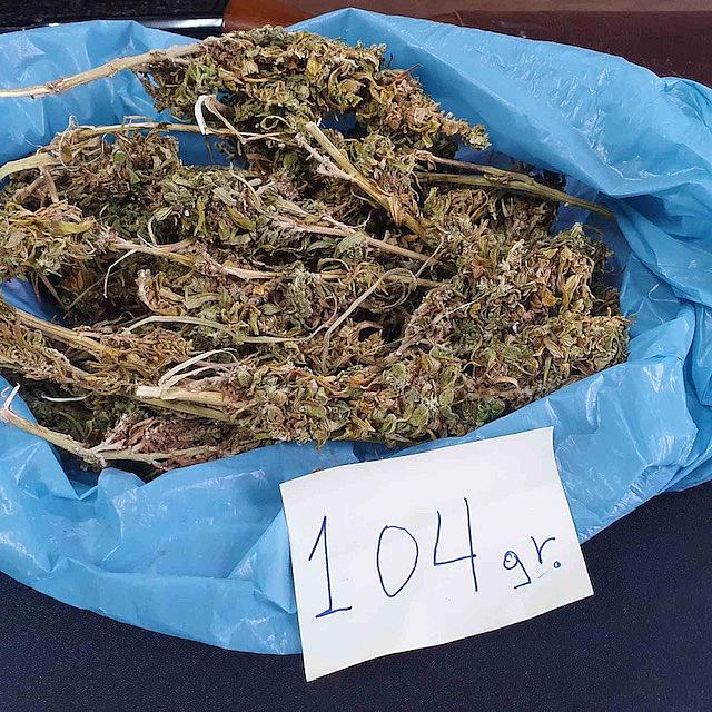 Ηράκλειο: Χειροπέδες για τα ναρκωτικά