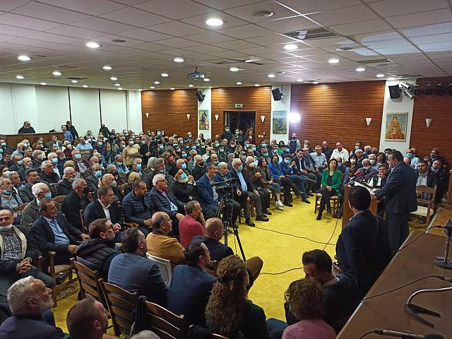  Βασίλης Κεγκέρογλου