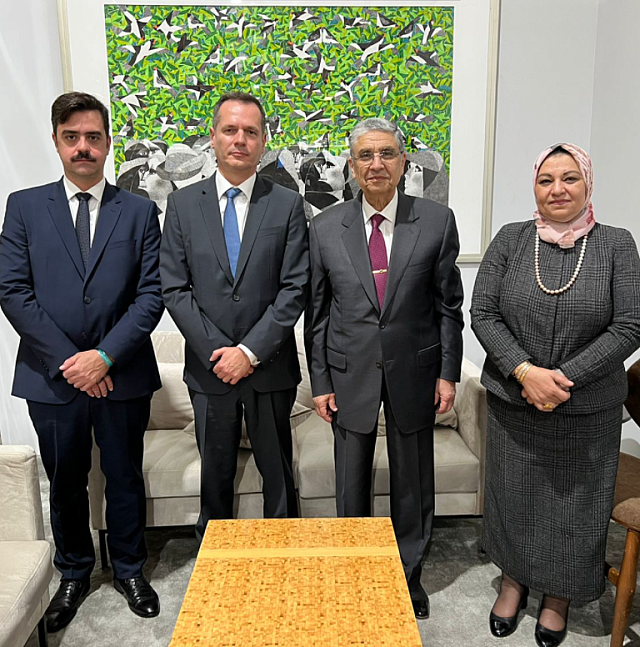 αδμηε κλίμα