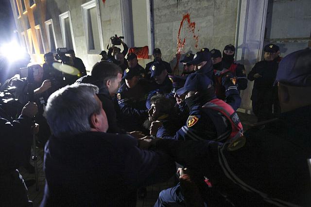 τίρανα διαδηλώσεις