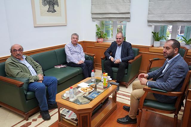 Δημιουργία Ιδρύματος «Μίκη Θεοδωράκη» στην Κρήτη