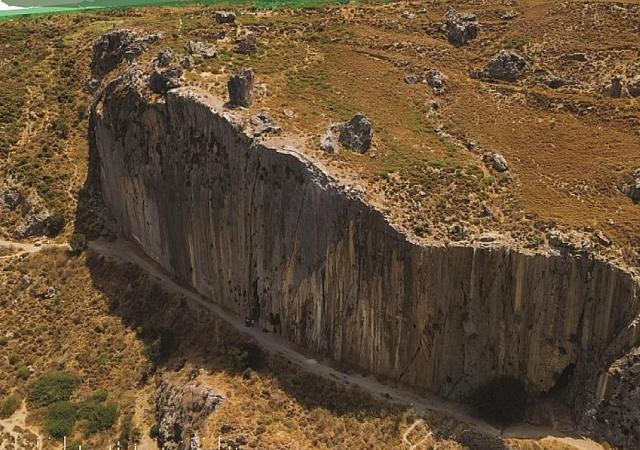 παλίγκρεμνο