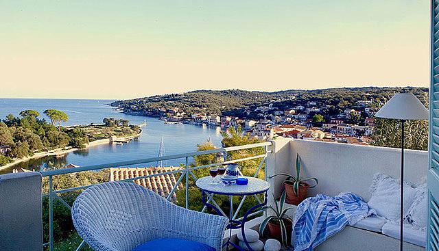 παξοί σπίτι παπακαλιάτη