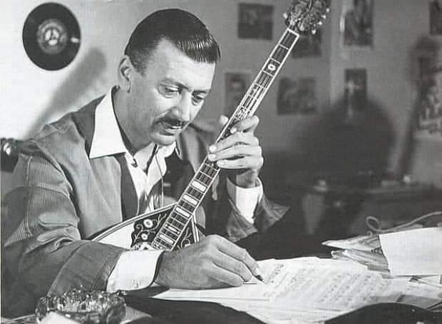 Ο Γιώργος Μητσάκης 