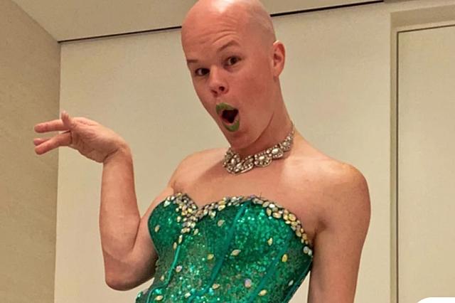 ΑΞΙΩΜΑΤΟΥΧΟΣ