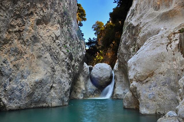  λίμνη του “Νεραϊδοκόλυμπου”.