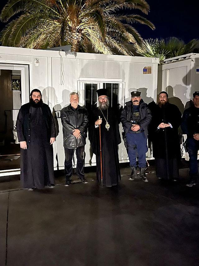 Μητροπολίτης Ρεθύμνου: Ευχαριστεί τους αστυνομικούς του ΤΑΕ για τη δωρεά των οικίσκων