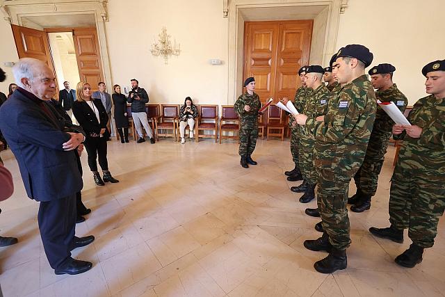 πρωτοχρονιάτικα κάλαντα λότζια