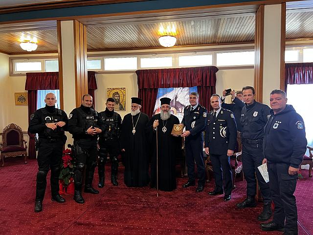 Χριστουγεννιάτικα κάλαντα στην Ιερά Αρχιεπισκοπή Κρήτης