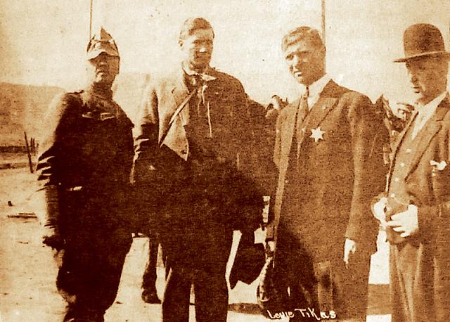 Λούης Τίκας