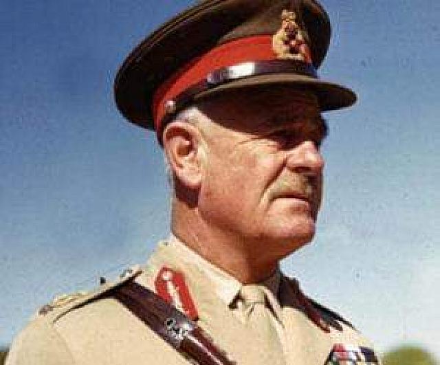 Ο Άντονι Μακόλιφ