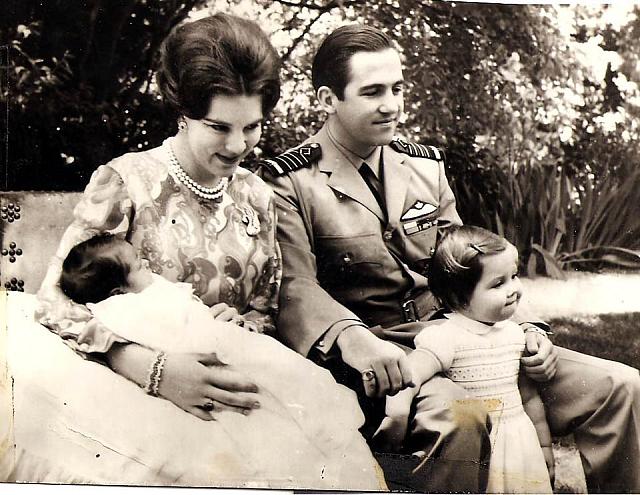 τέως βασιλιάς Κωνσταντίνος