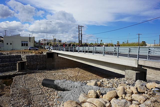 Εγκαινιάστηκε η νέα γέφυρα Σταυρωμένου στο Ρέθυμνο