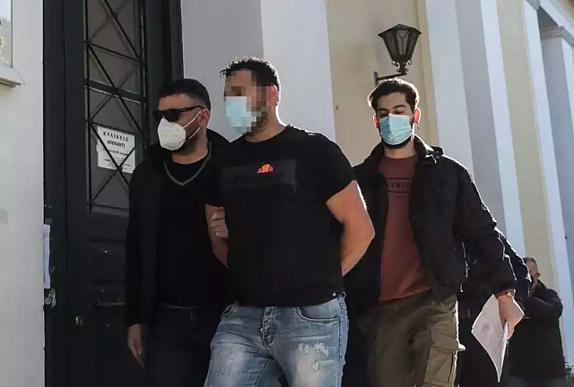 35χρονο&nbsp;Αιγύπτιο στον&nbsp;Άγιο Παντελεήμονα.