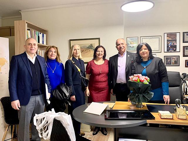 φίλοι νίκου καζαντζάκη