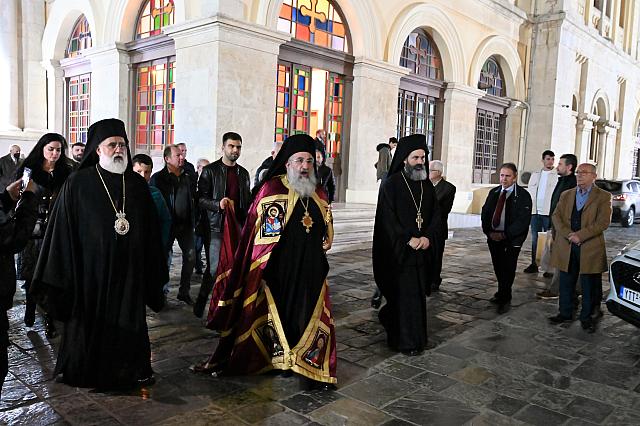 Η κοπή της Πρωτοχρονιάτικης πίτας στην Ιερά Αρχιεπισκοπή Κρήτης