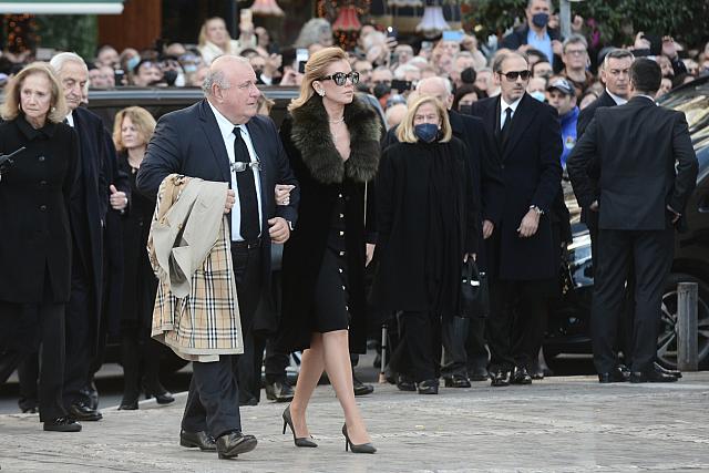 κηδεία τέως