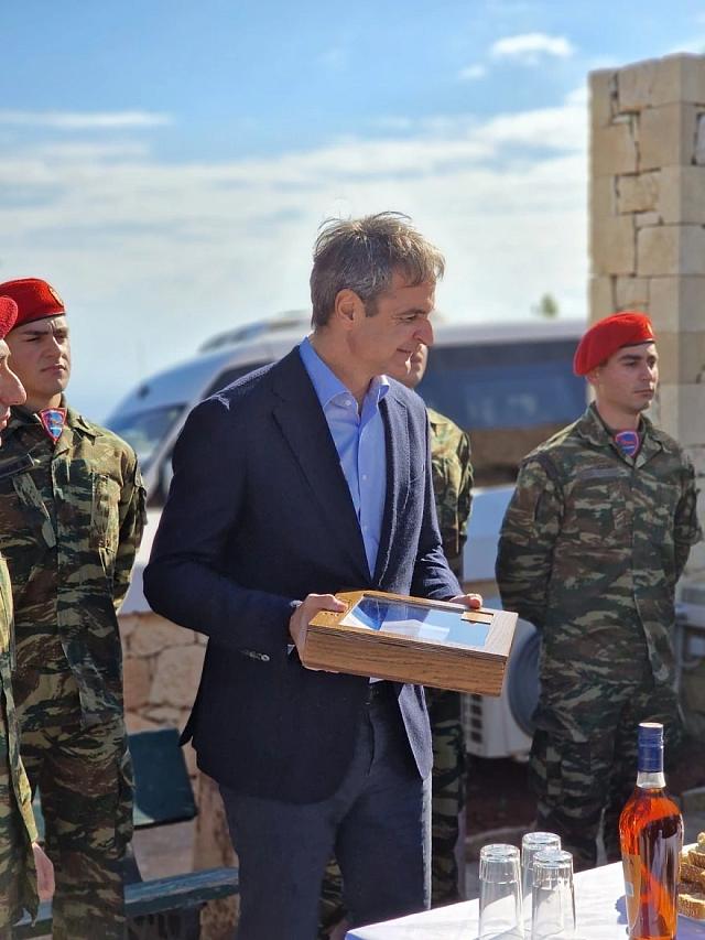 Ο Κυριάκος Μητσοτάκης στη Γαύδο