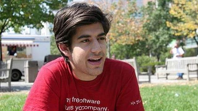 Ο Άαρον Σουόρτς