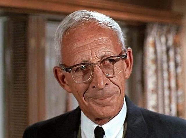 Ο Τσαρλς Λέιν