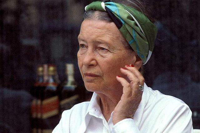 Η Σιμόν ντε Μποβουάρ