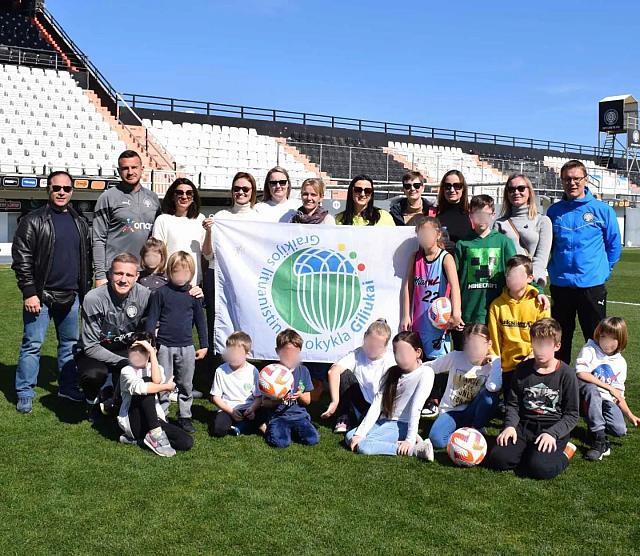 ΛΙΘΟΥΑΝΙΚΟ ΣΧΟΛΕΙΟ