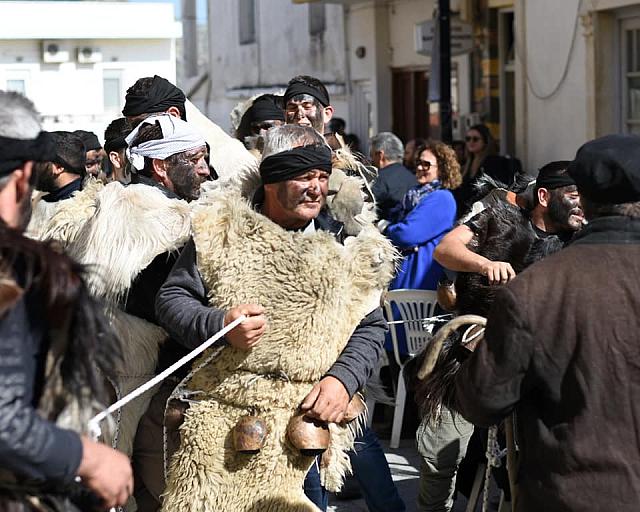 αρκουδιάρηδες 