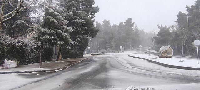 Χιόνια στη Δροσιά