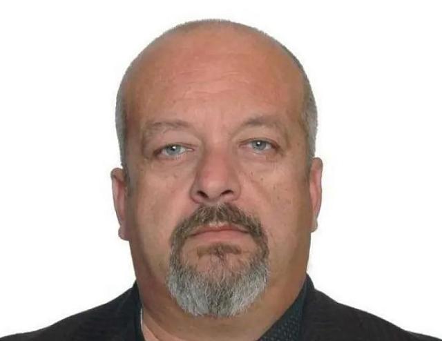 λευτέρης πετράκης