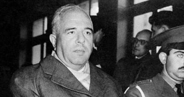 Ο Μαξ Μέρτεν