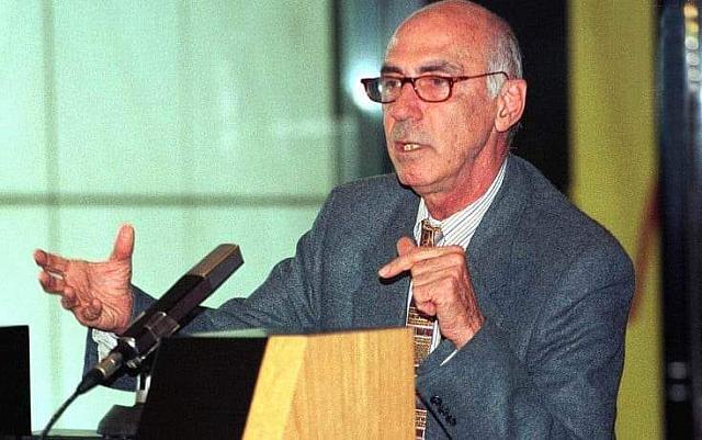 Ο Χρήστος Λαμπράκης