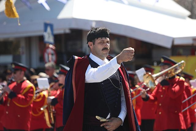 παρέλαση ηράκλειο 25η μαρτίου