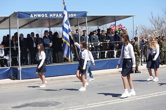 παρέλαση ηράκλειο 25η μαρτίου