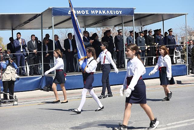 παρέλαση ηράκλειο 25η μαρτίου