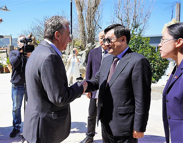 κινεζος υπουργος αρναουτάκης - μουσειο καζαντζάκη