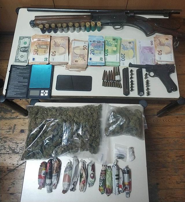 σίσαρχα κάνναβη όπλα