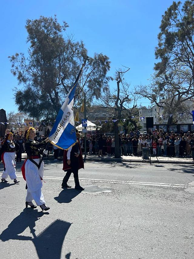παρέλαση ηράκλειο 25η μαρτίου