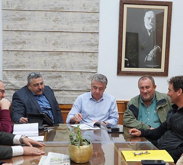 αρναουτακης συμβαση