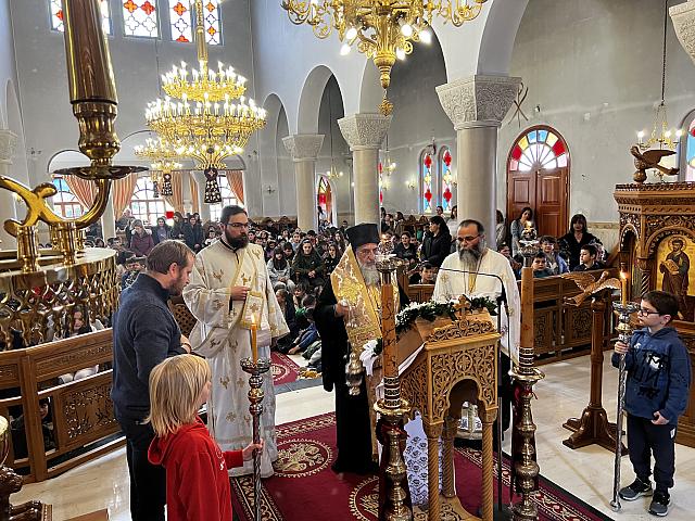 χαιρετισμοι - καμαριανη