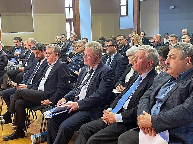 Περιφέρεια Κρήτης: Συμπαραστάτης και αρωγός στην συνεργασία του κέντρου ΟΟΣΑ στο νησί