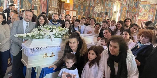 κηδεία φοιτητή τεμπη